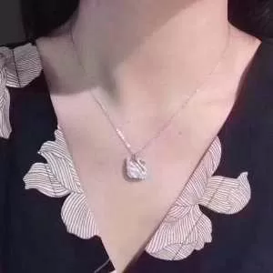 2色可選 ネックレス 2020春夏も引き続き人気セール 夏らしい季節感 スワロフスキー SWAROVSKI