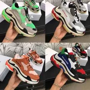 ランニングシューズ 絶対おさえるべきカラーと最新 バレンシアガ 今年の流行りファション BALENCIAGA 多色可選 【2020秋冬トレンド】押さえておきたい