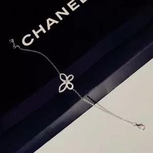 ブレスレット 2020話題の商品 シャネル 愛らしい春の新作 CHANEL 飽きもこないデザイン