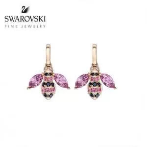 スワロフスキー SWAROVSKI イヤリング 《2020年》今、注目のストリート 人気夏ファションおすすめ