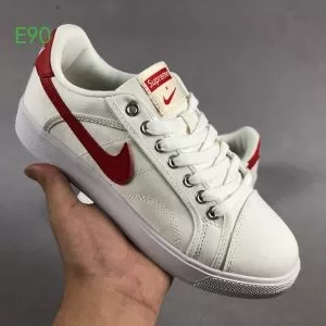 お洒落で秋冬注目トレンド Nike AIR JORDAN SKY HIGH OG ×SUPREME スニーカー 2020秋のファッショントレンドはこれ