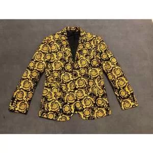 2020秋冬最重要アイテム ヴェルサーチ サイズのよさを感じる新作 VERSACE スーツ