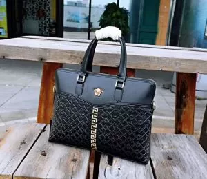 ヴェルサーチVERSACE ビジネスバッグ 2020春夏人気トレンドアイテム まずは定番人気アイテム
