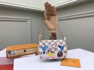 ルイ ヴィトン 大幅割引価格 LOUIS VUITTON 今年の春トレンド レディースバッグ 大人の新作こそ
