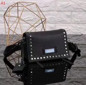 プラダ PRADA 2020新作 多色可選 ショルダーバッグ 大人キレイに仕立てる