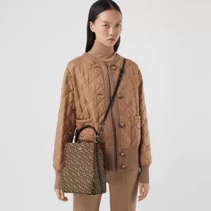 バーバリー BURBERRY 安心安全人気通販 レディースバッグ ストリート界隈でも人気