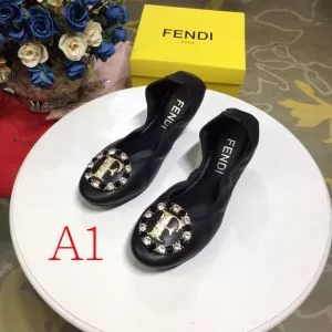 多色可選2020トレンドアイテム激安 ランニングシューズ フェンディ ヒットする秋冬コレクション FENDI 秋冬ファッションコーディネート