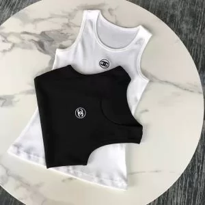 半袖Tシャツ 2色可選 2020SSのトレンド商品 春夏シンプルファッションでOK CHANEL シャネル