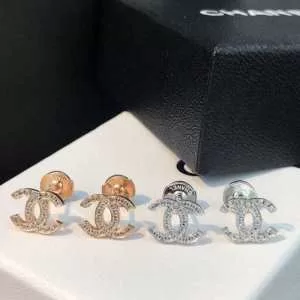 2色可選 おすすめな大人のトレンド シャネル この夏は注目新作 CHANEL ピアス2020年春夏シーズンの人気