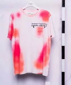 差をつけたい人にもおすすめ 半袖Tシャツ 飽きもこないデザイン OffWhite オフホワイト 程よい最新作