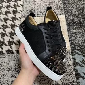 クリスチャンルブタン Christian Louboutin スニーカー、靴 2色可選 2020春夏の大注目トレンド まずは定番人気アイテム