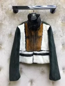 ハーフコート　サイズのよさを感じる新作　ルイ ヴィトン 2020秋冬トレンド押さえておきたい　LOUIS VUITTON　秋にこれがはやりそう