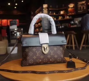 Louis Vuittonルイヴィトンコピー斜め掛けバッグレディーストートバッグ2way本革逸品