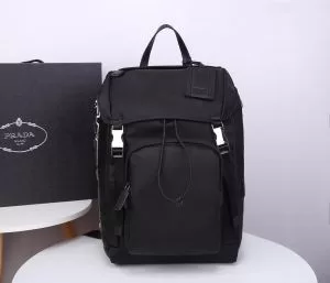 どのアイテムも手頃な価格で リュック デザインお洒落 プラダ PRADA トレンド最先端のアイテム
