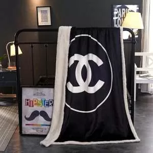 ブランケット 2020春夏の大注目トレンド シャネル高い保温性を誇る CHANEL 肌の方にも安心していただける