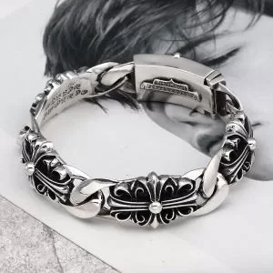 ブレスレット リッチな印象に クロムハーツ 通勤の定番 CHROME HEARTS この夏は注目新作
