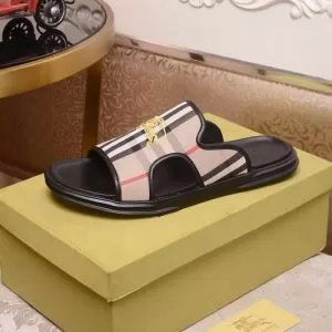 リラックス感のあるゆったり サンダル 2020夏ファション新品 バーバリー BURBERRY 抜け感のある夏着物