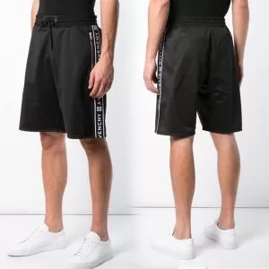 ジバンシー GIVENCHY ショートパンツ 2020春夏人気トレンドアイテム 大人らしく仕上げ
