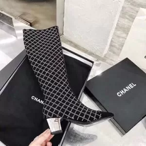 おしゃれでおすすめ今季トレンド レザーブーツ 2020年秋冬に欠かせない シャネル CHANELおススメの秋冬アイテムをCHECK