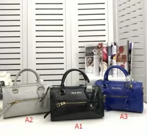 2020新作 ミュウミュウ MIUMIU 手持ちショルダー掛け 多色可選 肌触りの気持ちい