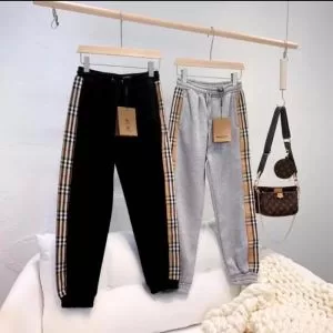 どのアイテムも手頃な価格で ジーンズ ストリート系に大人気 2色可選 バーバリー BURBERRY