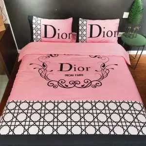 秋っぽさも演出 ディオール DIOR 暖かみを感じるコーデになる 寝具4点セット 2020年秋冬に欠かせない