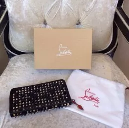 超人気美品　2020春夏 クリスチャンルブタン Christian Louboutin 財布 最高ランク