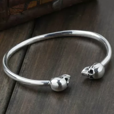 愛らしさ抜群2020 クロムハーツ CHROME HEARTS シルバー925 バングル