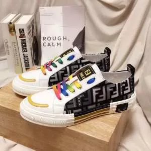秋冬にお世話になる定番 フェンディ FENDI 2020トレンド秋冬おすすめ安い ランニングシューズ 毎日はちょっとイイ秋冬新品