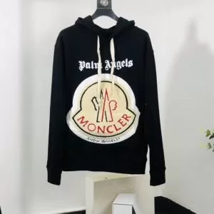3色可選 冬のスタイルの幅が広がりそう MONCLER モンクレール パーカー 定番人気の2020秋冬モデル