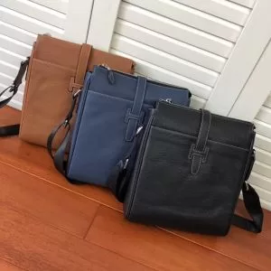 やっぱり優しい色 エルメス HERMES 【2020秋冬トレンド】押さえておきたい ショルダーバッグ サイズのよさを感じる新作 3色可選