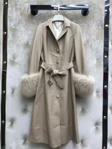 今年の流行りファション ディオール DIOR 絶対おさえるべきカラーと最新 ダスター コート 最新秋冬トレンドをチェック202020秋冬