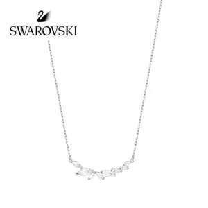 まずは定番人気アイテム スワロフスキー SWAROVSKI ネックレス 2020春夏の大注目トレンド