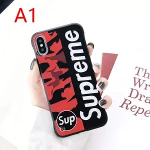 スマートフォンケース大人かわいい秋冬コーデを楽しみ シュプリーム SUPREME 2020秋のファッショントレンドはこれ