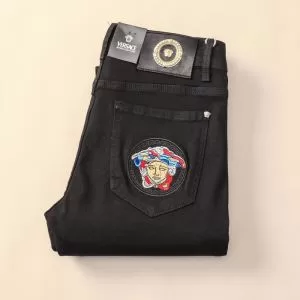 ジーンズ 春夏コレクション新品 ヴェルサーチ 普段見ないデザインばかり VERSACE