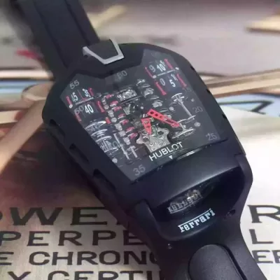コスパ最高のプライス HUBLOT ウブロ 機械式自動巻きムーブメント 耐衝撃の男性用腕時計