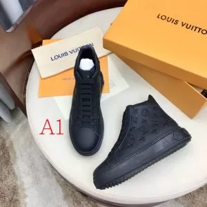 ルイ ヴィトンお洒落で秋冬注目トレンド 多色可選 LOUIS VUITTON 更にトレンドが急上昇中 ランニングシューズ 【2020秋冬】の注目トレンド