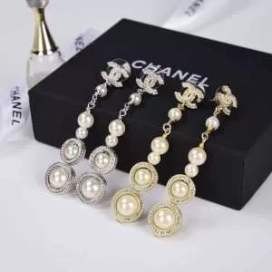 素敵カジュアルの春夏コレクション 2色可選 シャネル CHANEL 鮮度が手に入る ピアス 2020年の春夏に着たい