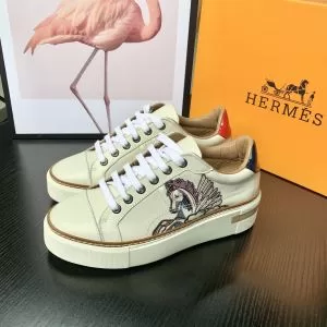 2020春夏も引き続きトレンド まずは定番人気アイテム エルメス HERMES カジュアルシューズ