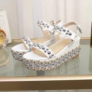 2020春夏トレンドアイテム クリスチャンルブタン Christian Louboutin サンダル 春夏らしい爽やかさ