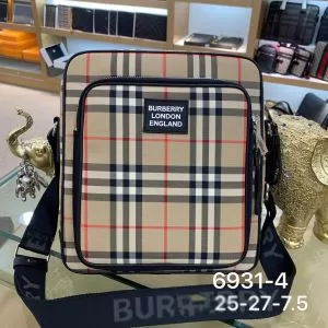 ファッショニスタを中心に新品が非常に人気 バーバリー BURBERRY 2020春新作 メンズ ショルダーバッグ
