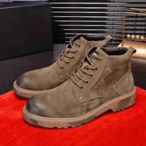 PRADA ファッショントレンドを早速チェック ランニングシューズ 2020秋冬流行ファション プラダ 最高にCOOL秋冬新作