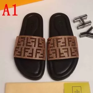 フェンディ FENDI スタイルUPして着こなす サンダル 夏ファッションをおしゃれに楽しもう 2色可選 スタイルアップ上品