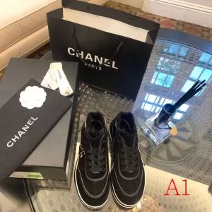 多色可選 シャネルさわやかに新品おすすめ CHANEL 2020秋冬トレンドアイテム ランニングシューズ 今年注目な新品セール