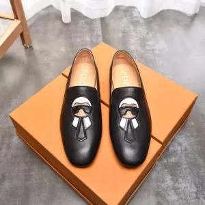 フェンディ FENDI カジュアルシューズ 2020年春夏のトレンドアイテム 定番のスタイル春夏限定