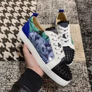 有名ブランドです クリスチャンルブタン Christian Louboutin 着こなしを楽しむ ランニングシューズ