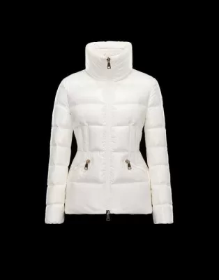高品質 人気 モンクレール MONCLER ダウンジャケットふわふわな感触