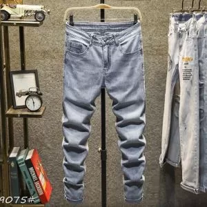 ストリート界隈でも人気 ジーンズ 安心安全人気通販 ヴェルサーチ VERSACE