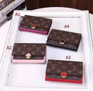 ファッショニスタ愛用多色選択可大人っぽく知的な ルイ ヴィトン LOUIS VUITTON財布