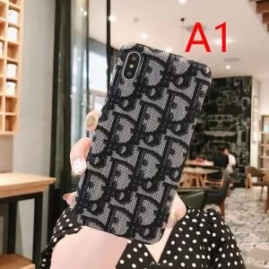 多色可選 2020秋冬トレンドデザイン 人気ファッション雑誌でも掲載 ディオール DIOR ケータイケース